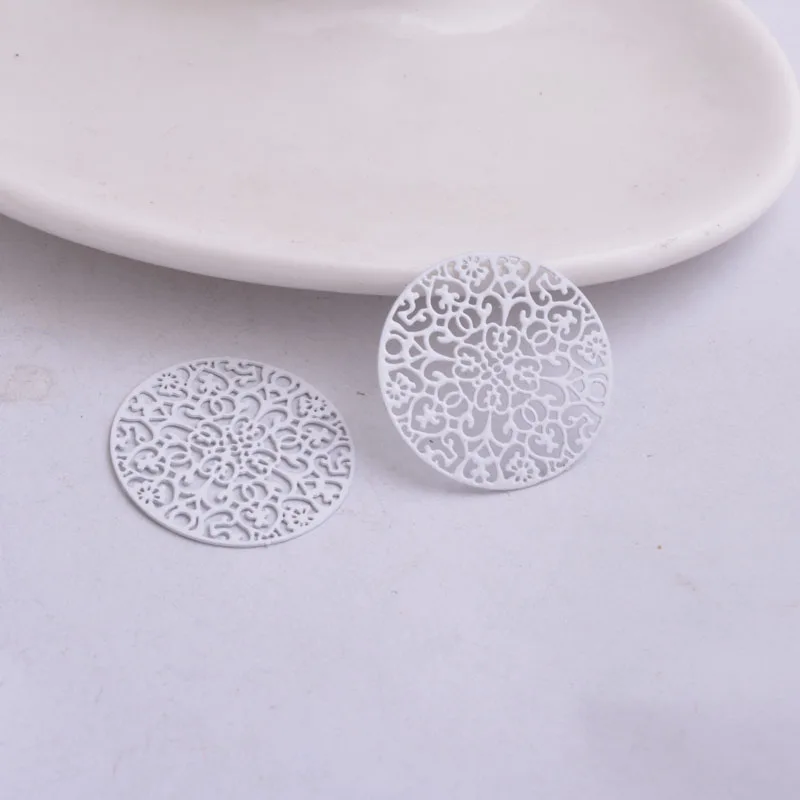 50 Stück AA3212 25mm Bunte Runde Blumen-Verbinder aus Messing, bemalt, Estampes rondes Charms für DIY-Schmuckherstellung – Detail 8
