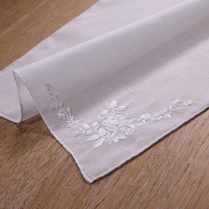 S005-W : 1 piece Delicate 100% cotton Handmade Embroidered/ hand embroidery white rose handkerchief