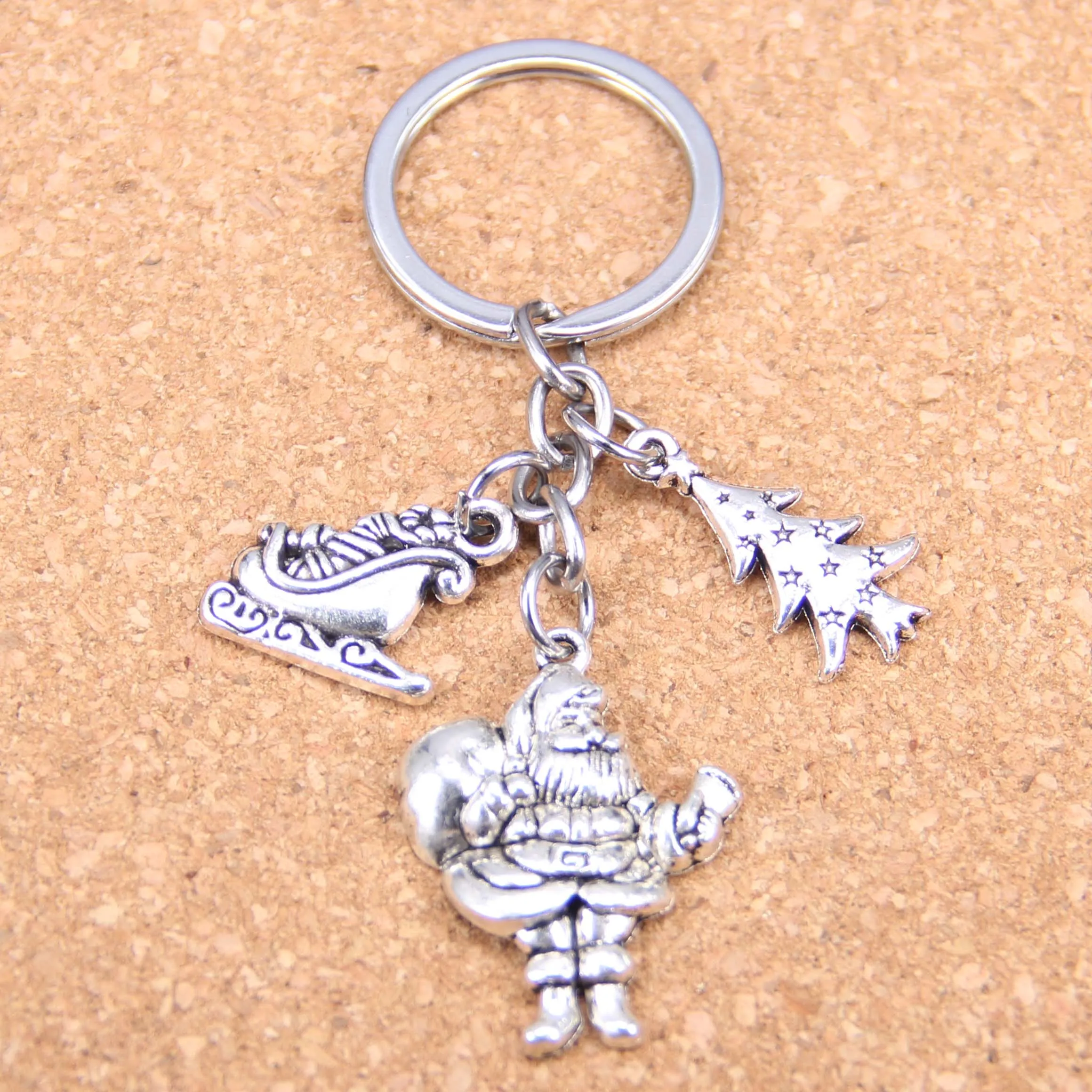 20pcs New Fashion DIY Keychain Christmas Santa Claus Pendants Men Jewelry Car Key Chain Souvenir For Gift