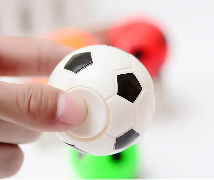 1 pçs 50mm d fidget futebol finger cubo giroscópio giratório alívio do estresse ciência brinquedos futebol topo presentes de natal engraçado