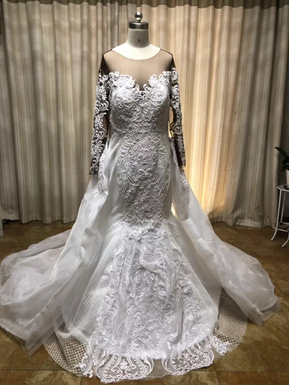 2019 Lace Long Sleeve African Wedding dresses Two piece Casual Wedding dresses plus size  Detachable Train Robe de marie