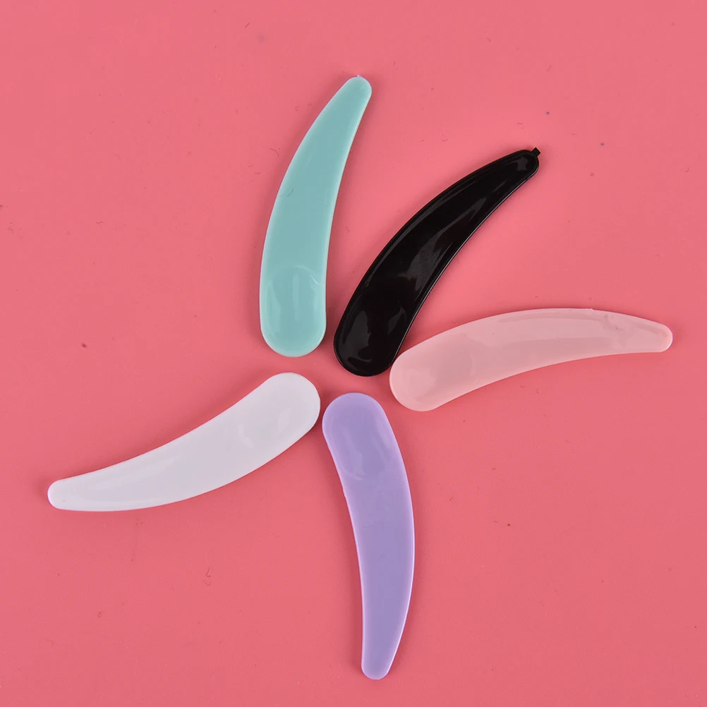 30Pcs/Lot Mini Cosmetic Spatula Disposable Curved Scoop for Makeup Tool Accessories Mixed Color Makeup Cream Spoon