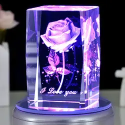 Cubo di vetro LED con incisione laser a blocchi di cristallo 3D Rose con base musicale rotante, regalo di Natale per un amico di famiglia