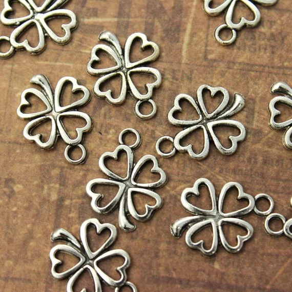 

200pcs Four Leaf Clovers Charms Flower Pendants Antiqued Silver Tone 12 x 13 mm, Making DIY Handmade Accessories Craft Making