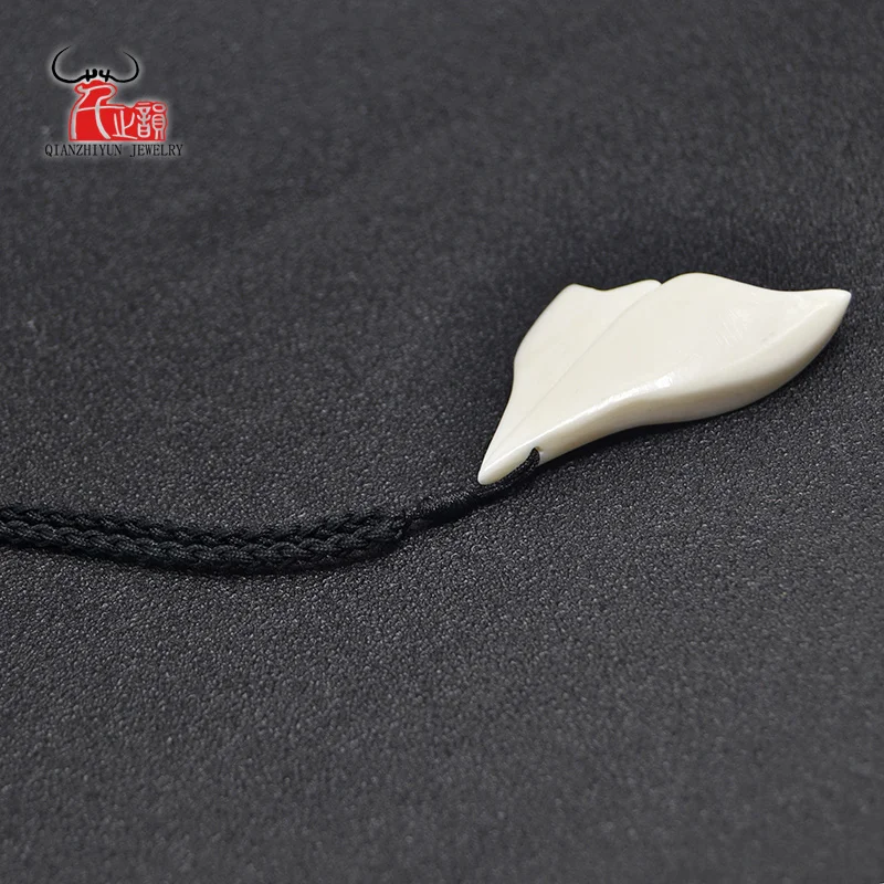 GX065 Hot Sale New Zealand Maori pendant Primitive tribes jewelry Handmade Carved fish's tail necklace yak bone necklaces