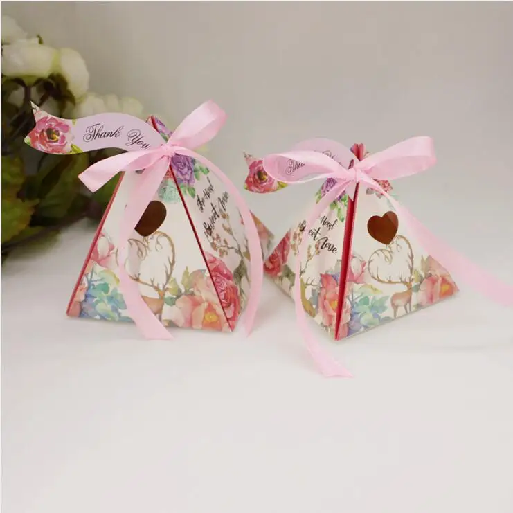 50 PCS Triangl Candy Box Pyramid Tip Wedding Favor Boxes Bridal Shower Favors Gift Packaging Bag