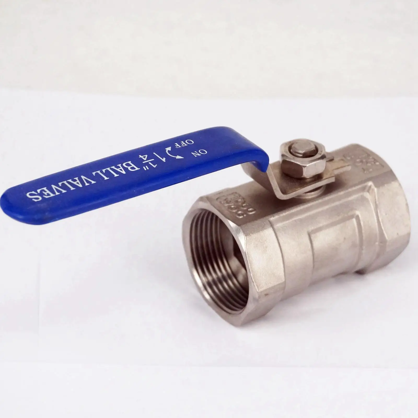 

DN32 1-1/4" BSP Female Thread 304 Stainless Steel 1-piece Reduced Bore Ball Valve oil water air 229 PSI