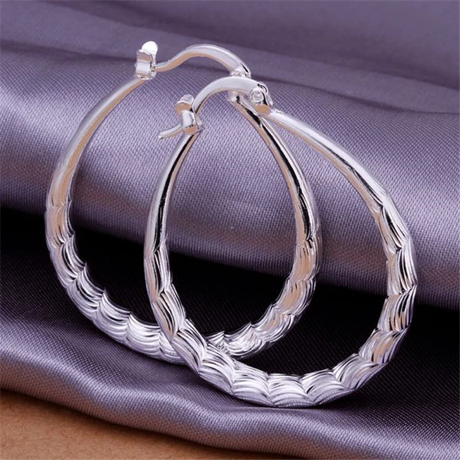 Retro Elements Elegant Gorgeous Design Silver Color Wholesale Free Shipping Earrings For Women Aknajbua LQ-E295