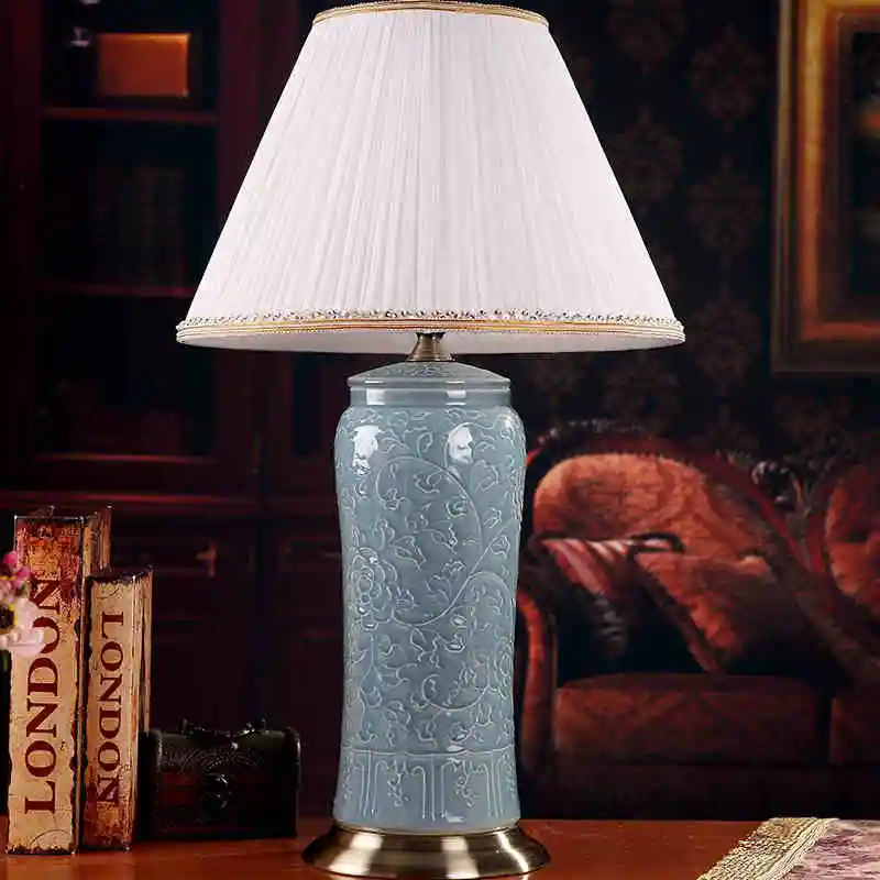 Jingdezhen Chinese creative ceramic table lamp bedroom study living room dining room decoration vintage chinese table lamp