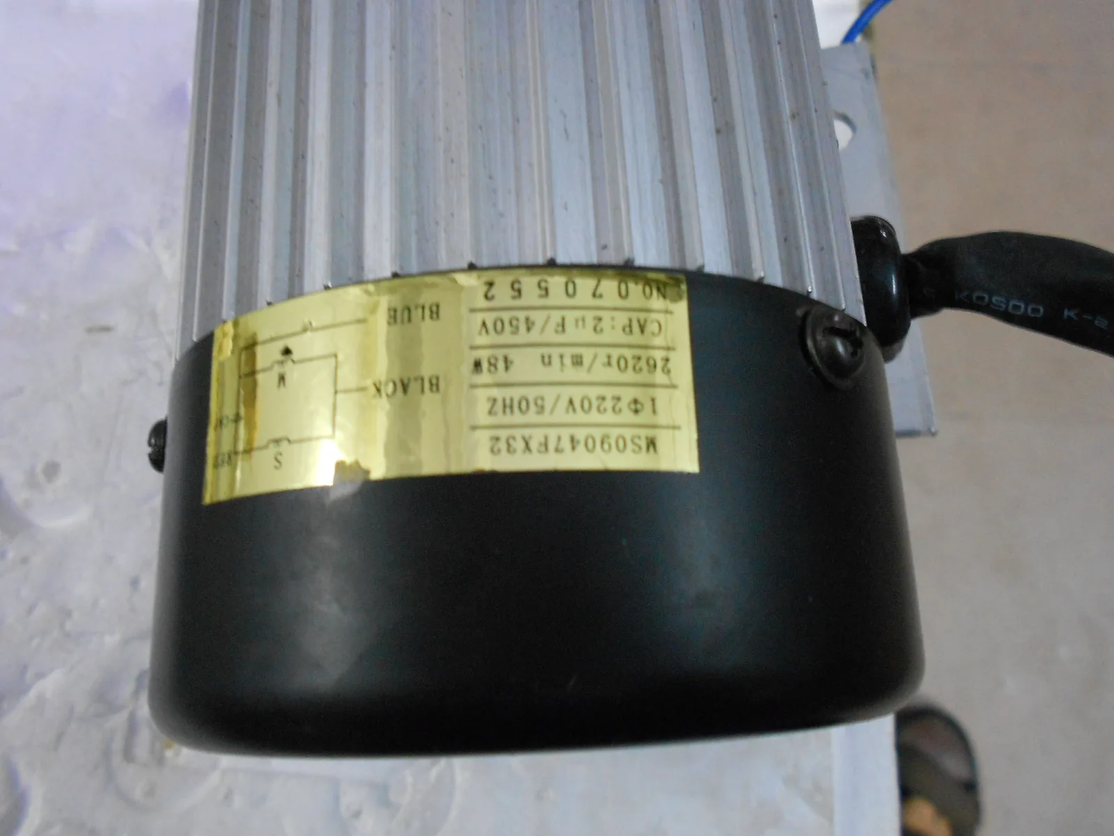 220V 50Hz 48W massager motor diameter 10cm, length 18.5cm with 450v, 2uf capacitor