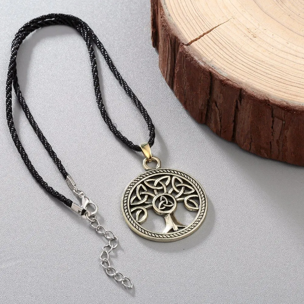 Cxwind Fashion Knot Necklaces Family Tree of Life Round Charm Knot Pendant Necklace Jewelry for Women Men Gift Retro Accessories