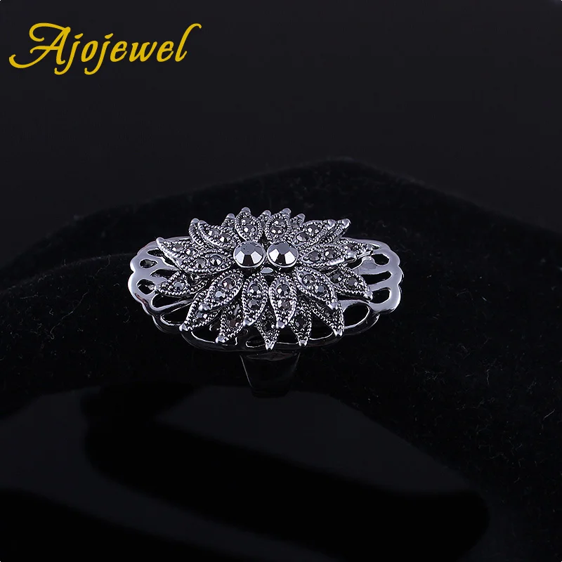 Ajojewel Vintage Style Exaggerated Big Ring Women Unique Black Crystal Rhinestone Flower  Jewelry Rings