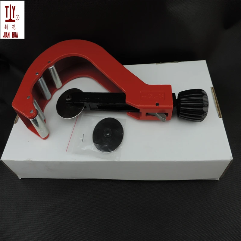 With A Free Replacement Blade High Quality Cutting Tool For 50-120mm Plastic Pipes PVC Pipe PPR Pipe Tube Cutter Made In China