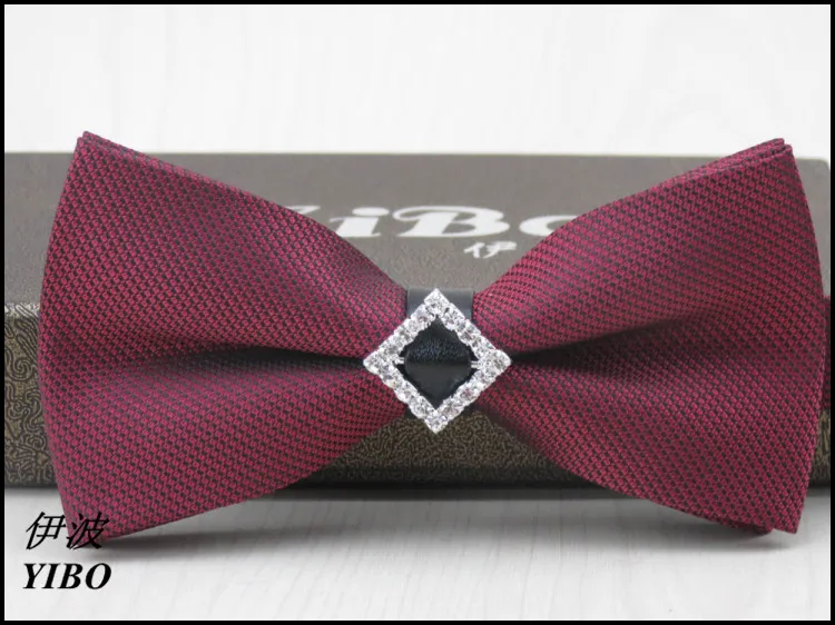 

High quality bow tie/wine red/Leather and diamond in the middle design/new men fashion bowknot cravata