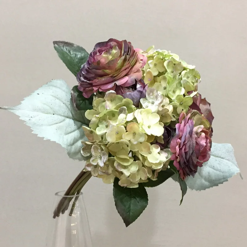 

3pcs 29cm High Grade Artificial Flower Ranunculus Hydrangea Flower Bouquet Wedding Ceremony Hand Tied Bouquet Europ Retro Style