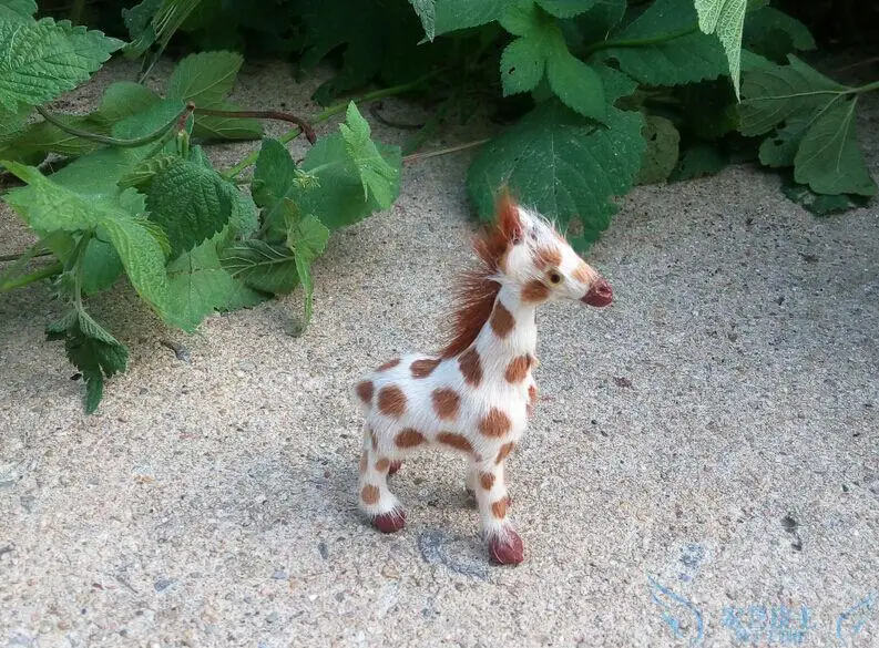

mini simulation giraffe toy plastic&fur small giraffe model gift 10x5.5CM a135
