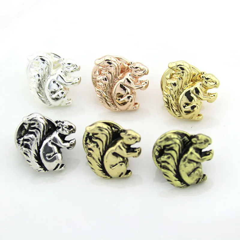 1Pc Vintage Little Squirrel Brooch, Cute Pins And Brooches For Women 6 Colors Available Fashion Jewelry Natural Love