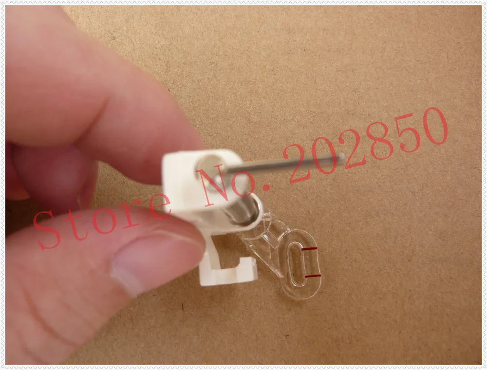 Free Motion Darning/ Quilting/ Embroiderying Presser Foot,With Spring&Plastic Parts,For Domestic Multi-Function Sewing Machine!