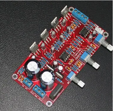 2.1ช่องTDA2030Aเครื่องขยายเสียงคณะกรรมการโดยใช้TDA2030AเดิมและNE5532.