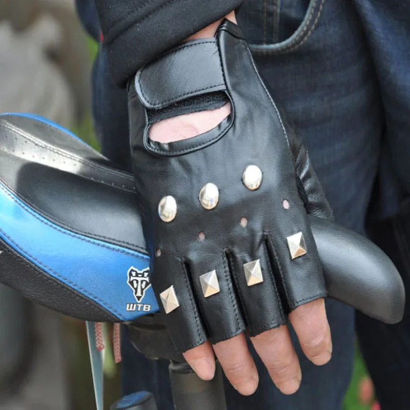 Men Women Half Finger Dance Performance Pu Leather Gloves Punk Hip Hop Rivet Breakdancing Non Slip Cycling Driving Mittens D10