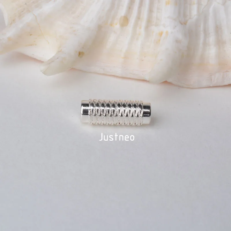 Thumbnail 3 - #4 Latest Thread Bracelets Price Drops