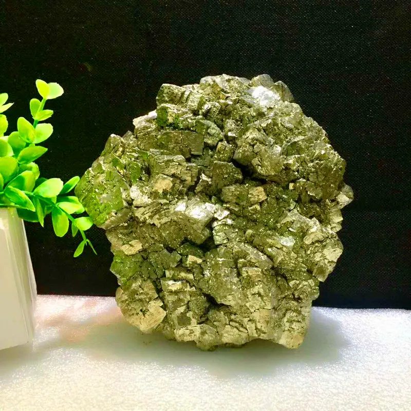 

3462g Natural mineral chalcopyrite super large specimens. Delivery base