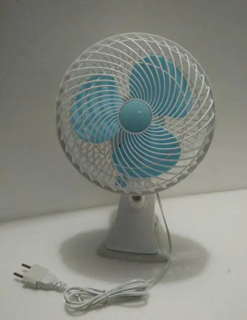 Portable Mini Clip fan or table Fan 3 Blades Silent Home student 220 voltage