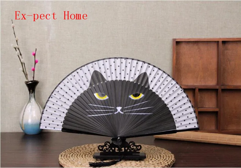 50pcs 21x38cm Vintage Japanese Bamboo Totoro Silk Hand Fan Cartoon Cat Painted Folding Fan Xmas Christmas Gift