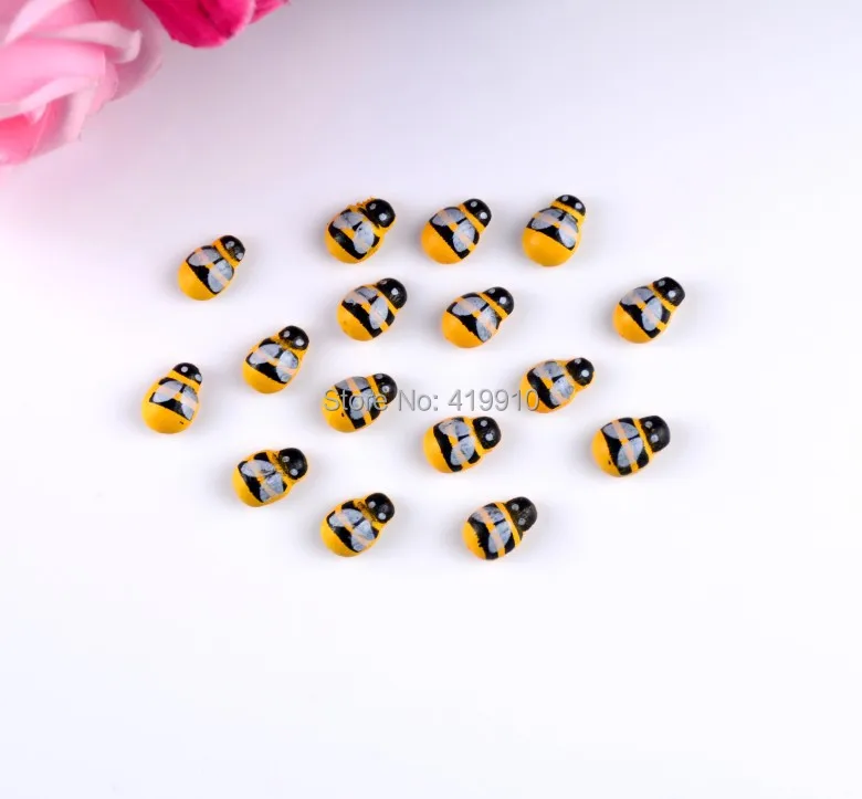 Free shipping-200pcs Painted Wooden Bees Ladybug Stickers Easter Wood Craft Scrapbooking Ornament 13x9mm(1/2