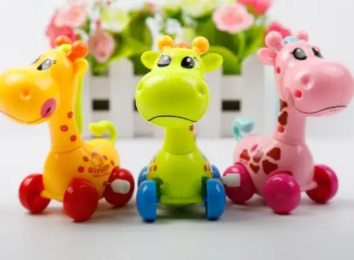 Cute Cartoon Animal Giraffe Clockwork Wind Up Baby Toys Running Head Tail Swing Classic Newborn Toy Children Gift Spring Toy YH1