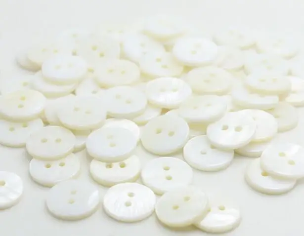 None Dyed Botones Decorative Buttons 500pcs 9/10/11.5/12.5 mm White Mother Shell Button Flat 2 Holes button