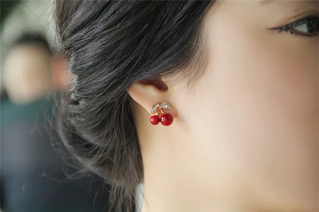 2018 New Fashion Boucle D\'oreille Femme Cute Lovely Red Cherry Earrings Rhinestone Leaf Bead Stud Earrings For Woman Jewelry