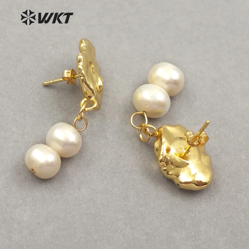 WT-E451 Gold Dipped Natural Freshwater Pearl Double Tiny Round Shape Pearl Inlay Earring Delicate Classic Pearl Women Earring