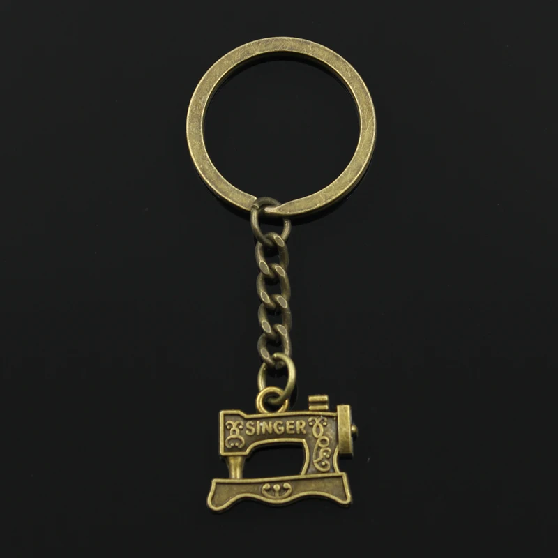 Fashion 3cm Key Ring Metal Key Chain Keychain Jewelry Antique Bronze Silver Color Plated Sewing Machine 20x17mm Pendant