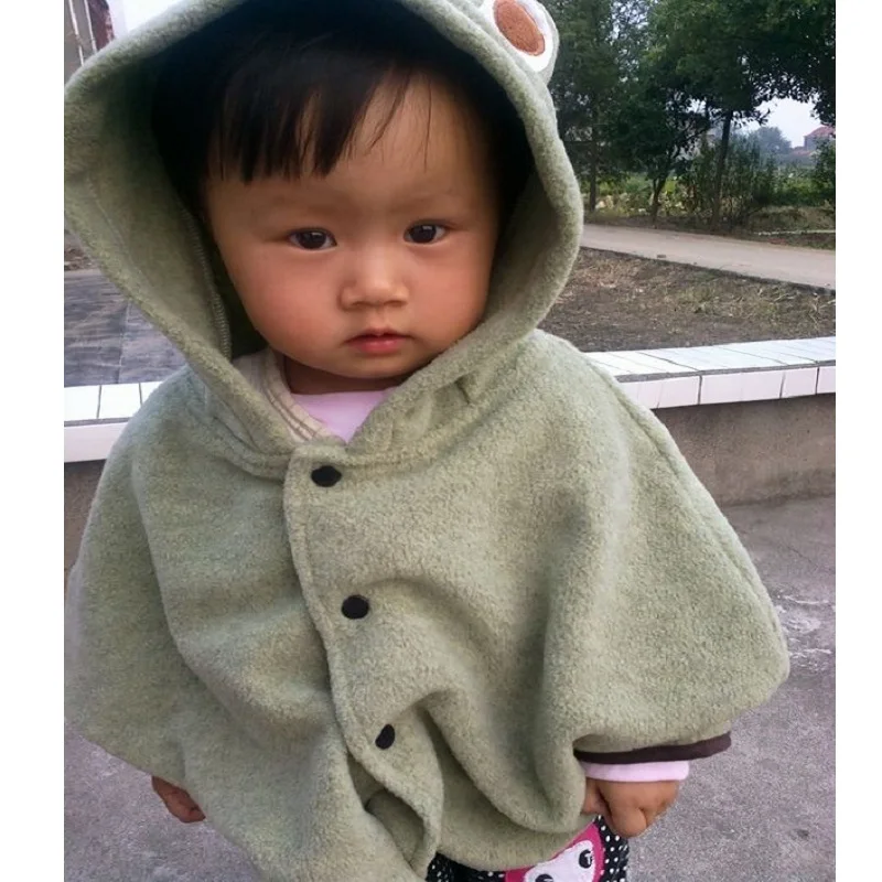 Hooyi Fleece Baby Coats Autumn Baby Boy Cloak Newborn Cape Girls Shawl Infant Coats Frog Strawberry Duck Leopard Hooded Mantle