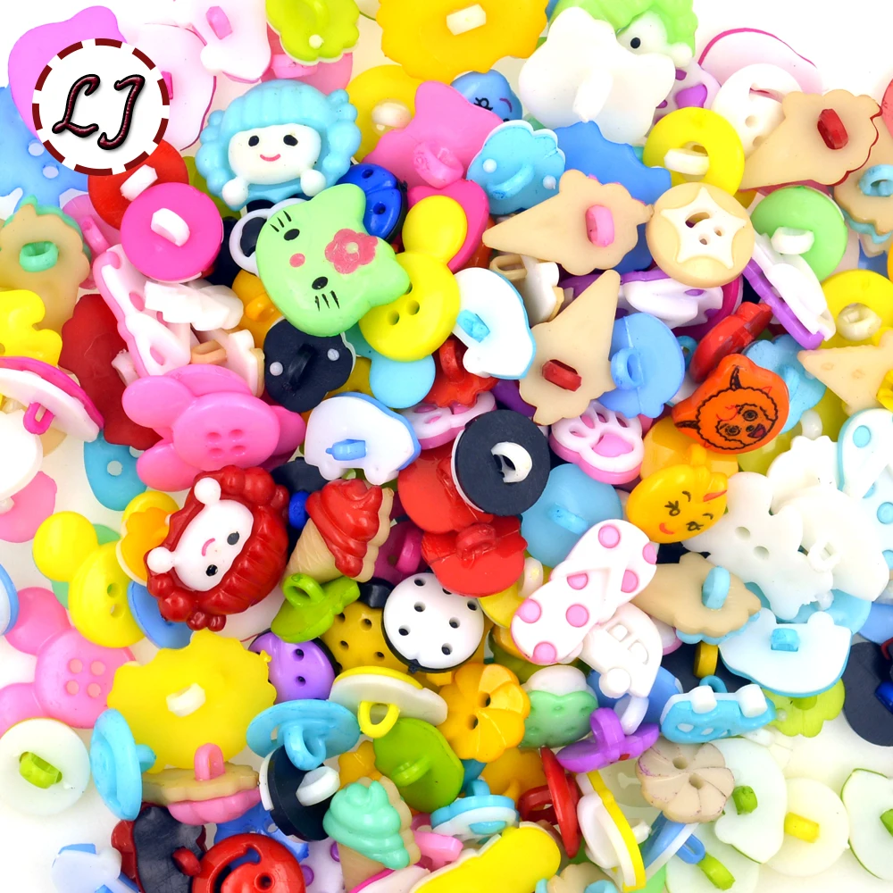 50pcs casuale misto variopinto del fumetto pulsante FAI DA TE Scrapbooking bottoni dei vestiti accessori fatti a mano artigianato per bambini da cucire pulsante