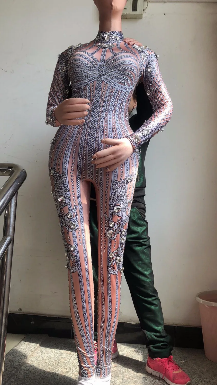 

Women Sexy Big Glass Diamond Jumpsuit Full Of Sparkling Rhinestones Bodysuit Nightsulbe Stage Wear Sexy Costume Singer Dancer