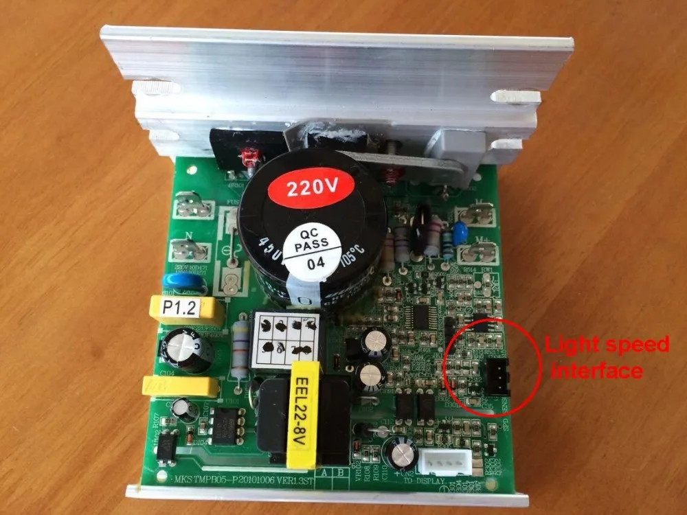 Spedizione gratuita MKSTMPB05-P Controller motore Interfaccia velocità luce YIJIAN SHUA OMA circuito di controllo del driver del tapis roulant