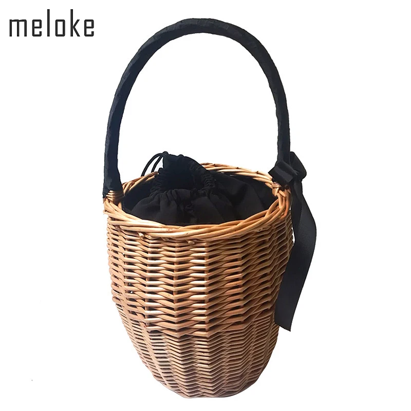 2023 Bohemian Straw Bags Fashion Beach Handbags handmade Summer Wicker Basket Bag With Ribbons Holiday Bags MN666