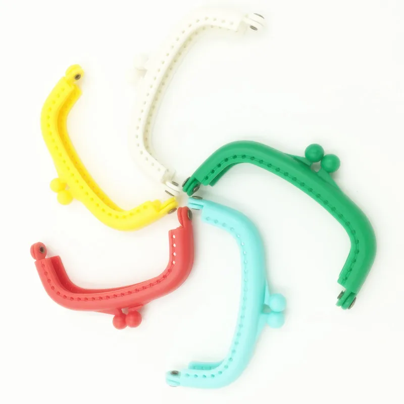 10Pcs Coins Purse Plastic Arc Frame Kiss Clasps Lock Mixed Candy Colors Handbag Handle 8.5x5cm