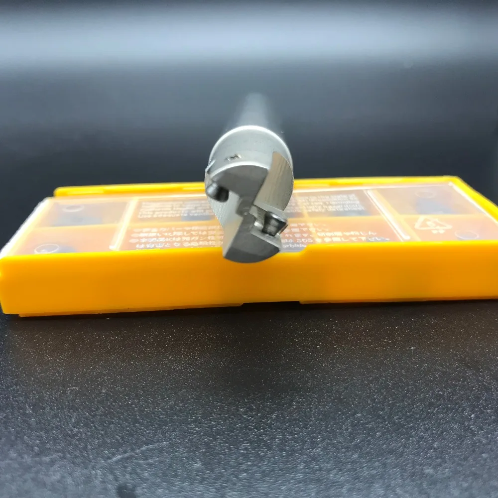 Piezas APMT1135 M2 + 1 piezas, 16mm, 300R, superficie de C16-16-150-2T, CNC, cortador de torno de inserción de carburo