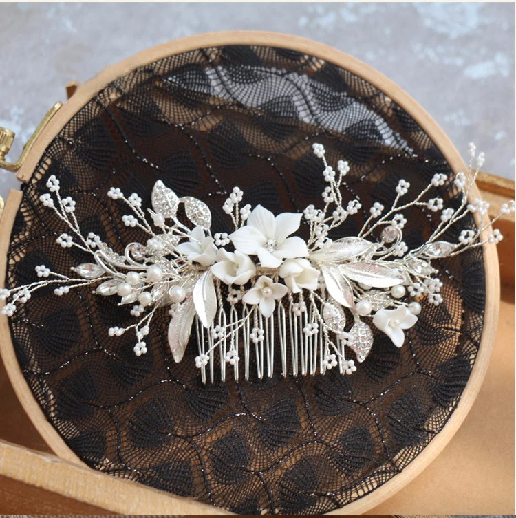 Delicate Wedding Hair Comb Accessories White Flower Bridal Headpiece Jewelry Pearls Women Hair Oranement