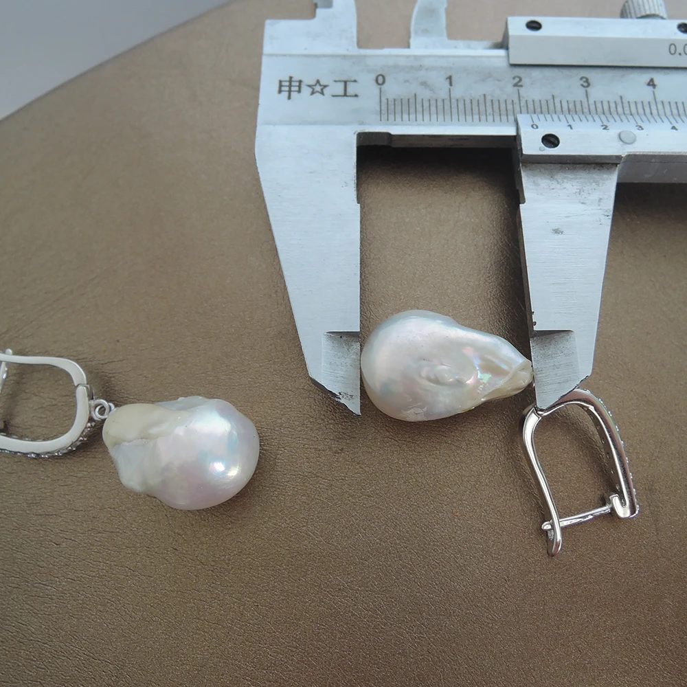 100% nature freshwater pearl earring 13-25 mm big baroque pearl earring A grade baroque pearl back side have repaired