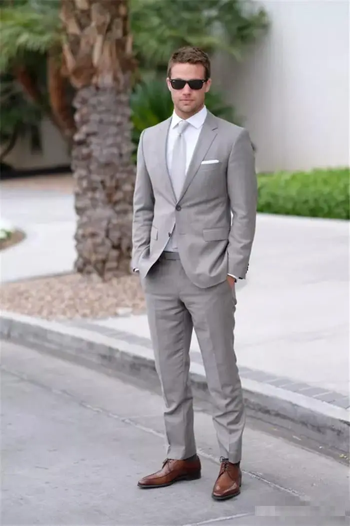 

(Jacket+Pant+Tie+Handkerchief) Two Buttons Light Gray Fashion Men Suits Custume Homme Office Wedding Business Terno Masculino