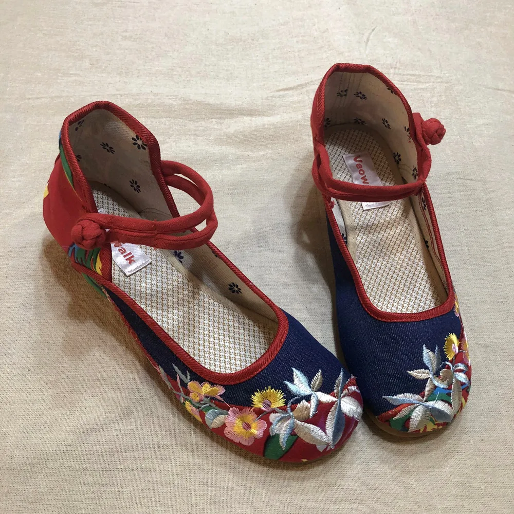 Veowalk Handmade Vintage Women\'s Old Beijing Mary Jane Flats Chinese Embroidered Cloth Casual Denim Shoes Woman Big Size 34-43