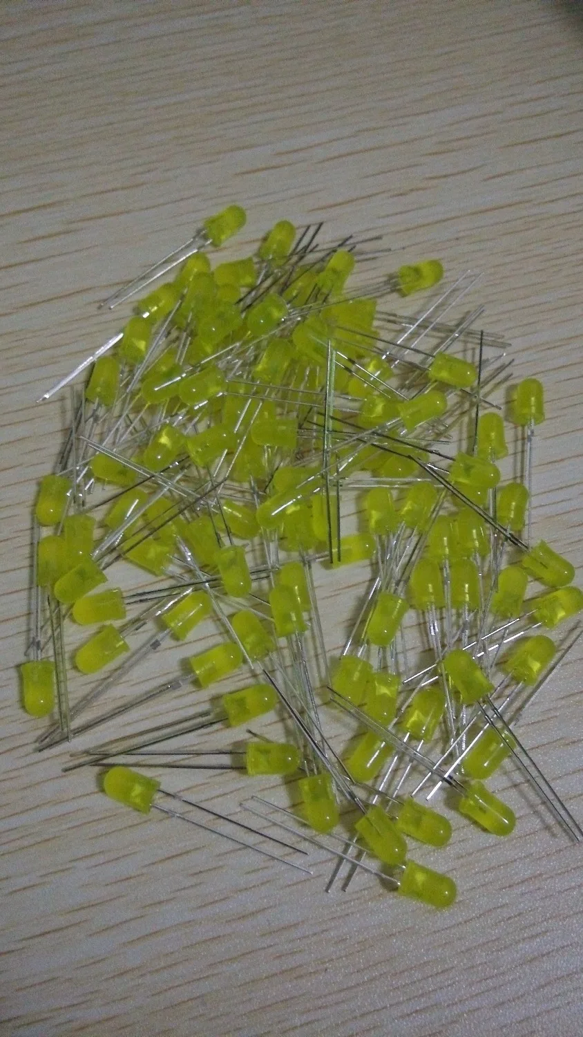 

5mm led yellow 100pcs F5 LED 5MM yellow DIP2 long legs 5mm led yellow