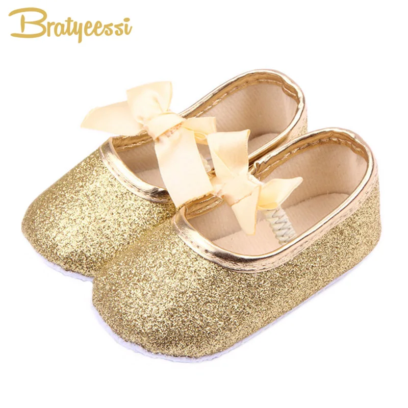 Moda bling sapatos de bebê princesa borboleta-nó infantil primeiros caminhantes sola macia da criança sapatos de menina ouro rosa prata