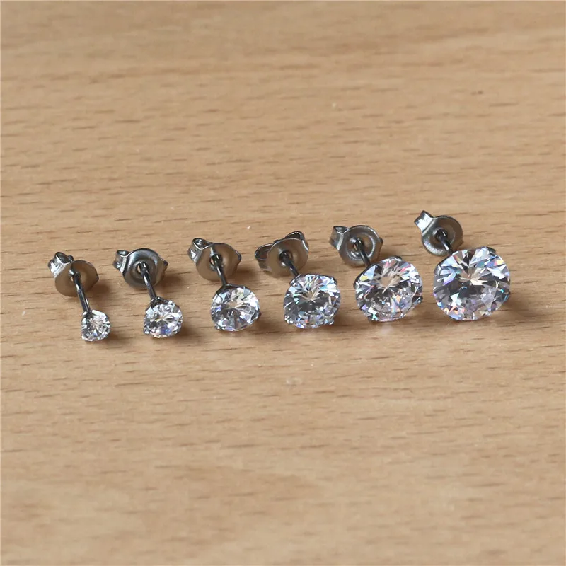 Маленькие-серьги-гвоздики-с-цирконом-3a-не-выцветают-не-вызывают-аллергии