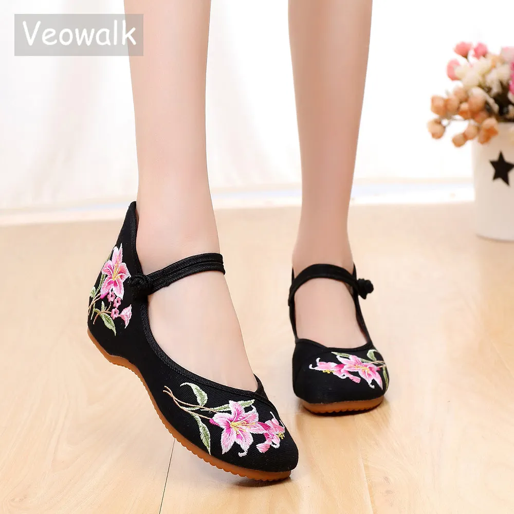 

Балетки женские хлопковые Veowalk, с цветочной вышивкой