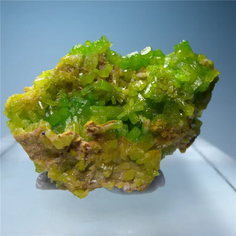 Top green Pyromorphite Pyromorphite natural mineral crystals teaching specimen collection Kistler